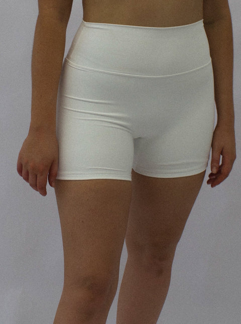 CONTRAST SHORTS | WHITE